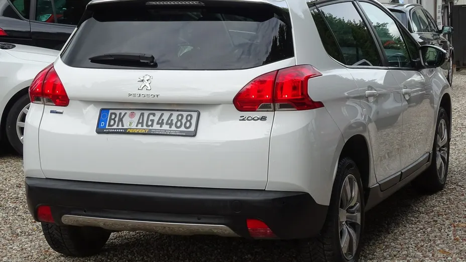 PEUGEOT 2008 -