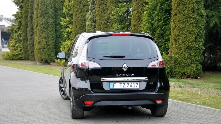 RENAULT Scenic -