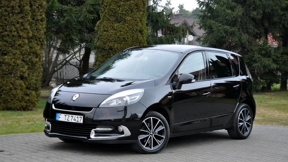 RENAULT Scenic -
