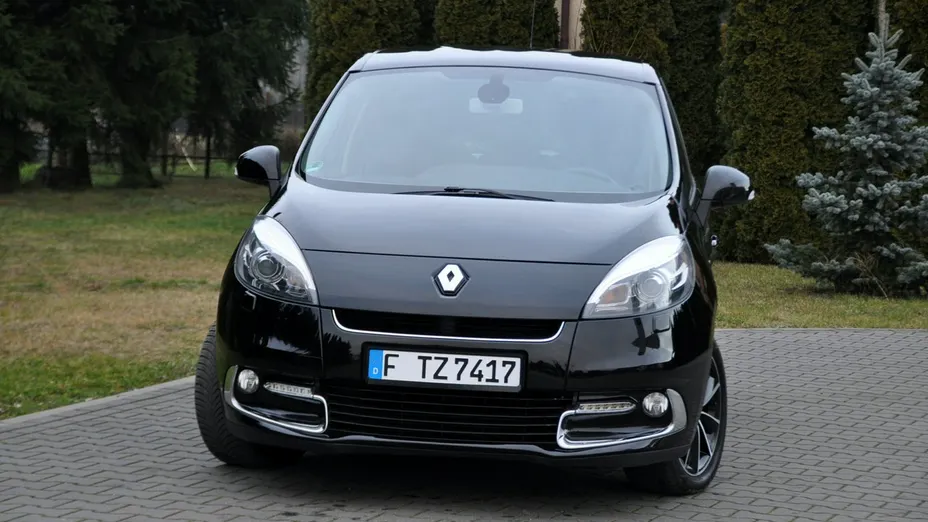 RENAULT Scenic -