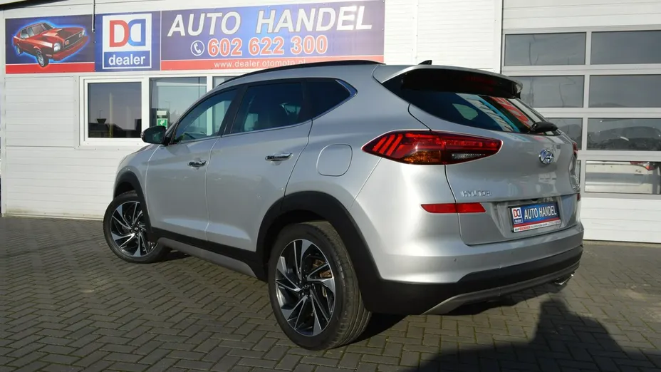 HYUNDAI Tucson -
