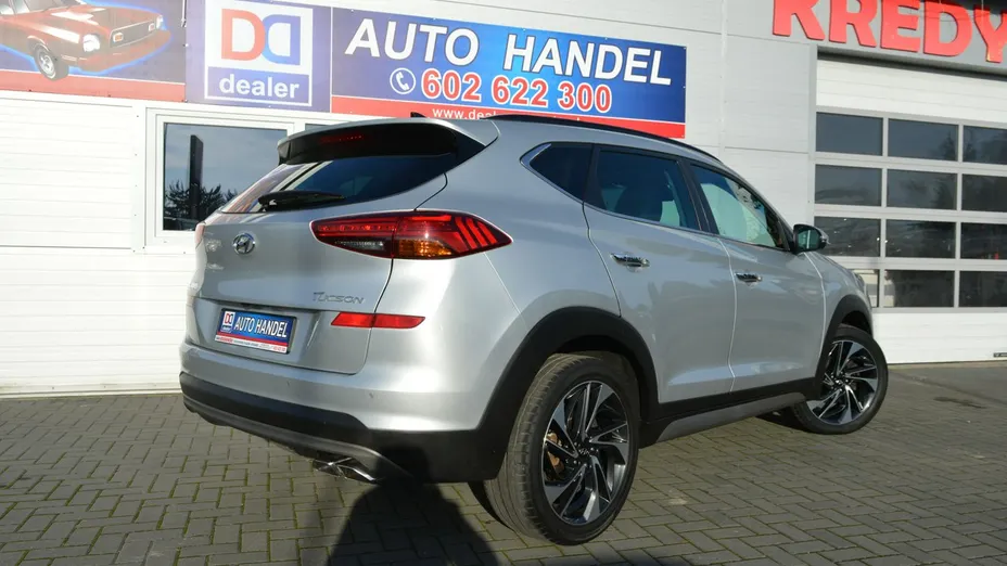 HYUNDAI Tucson -