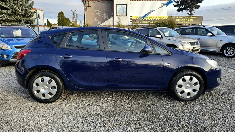OPEL Astra -