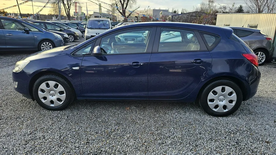 OPEL Astra -