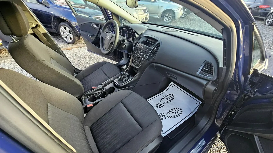 OPEL Astra -