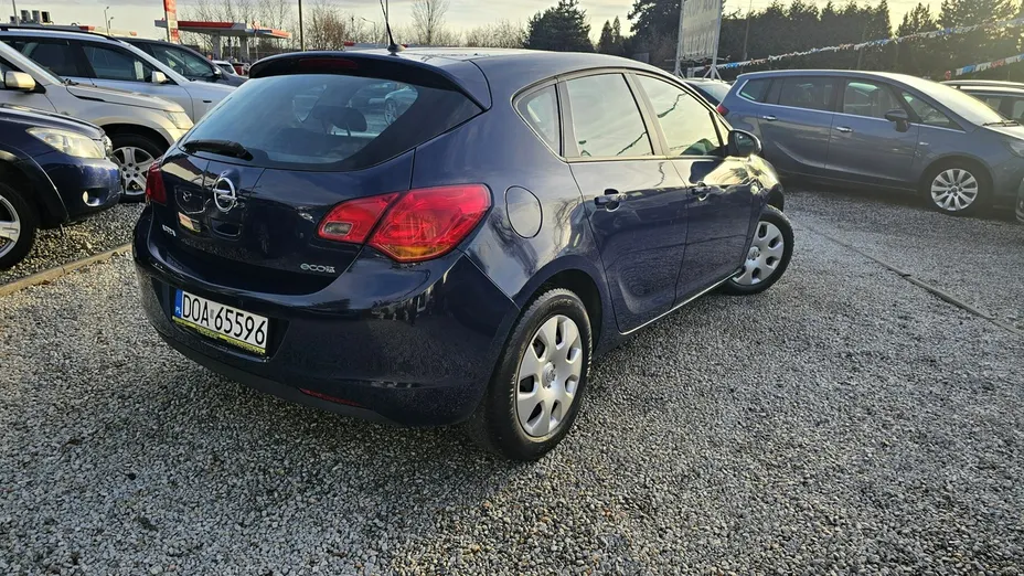 OPEL Astra -