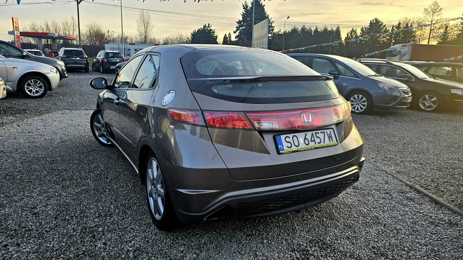 HONDA Civic -