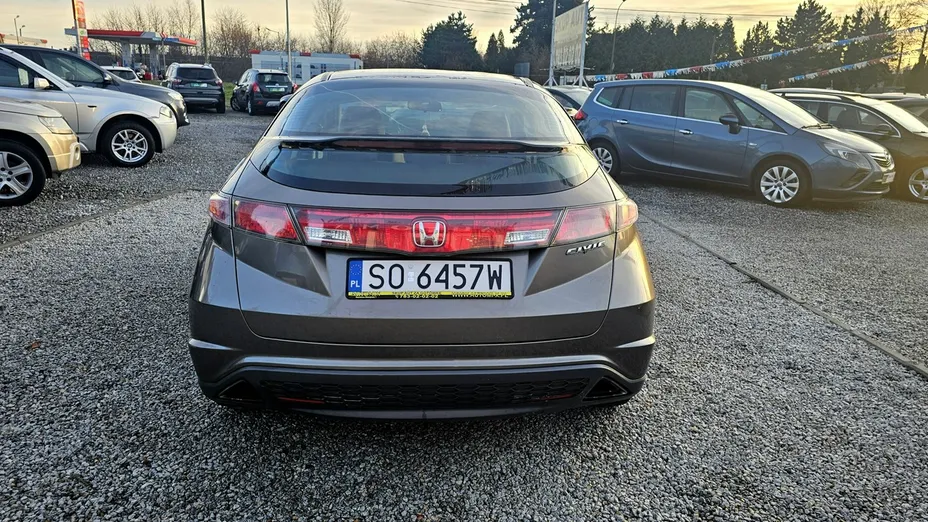 HONDA Civic -