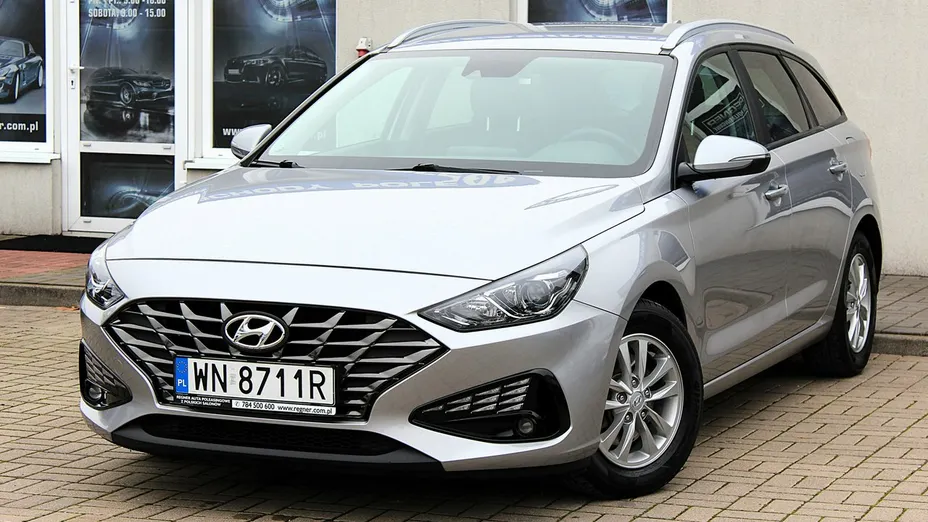HYUNDAI i30 -