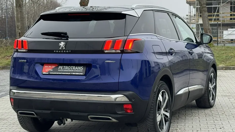 PEUGEOT 3008 -