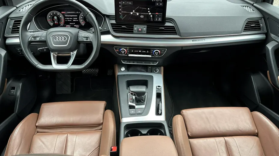 AUDI Q5 -