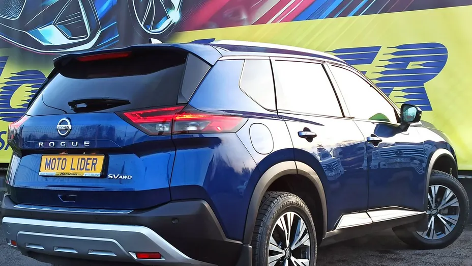 NISSAN Rogue -