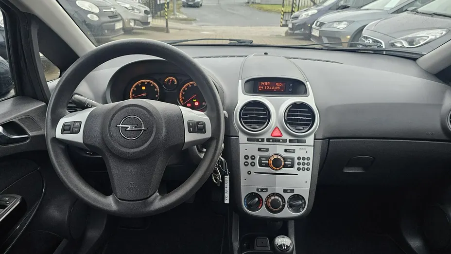 OPEL Corsa -