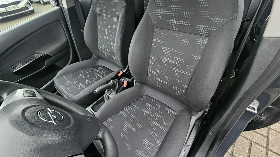 OPEL Corsa -