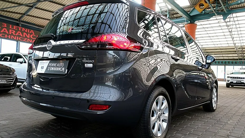 OPEL Zafira -