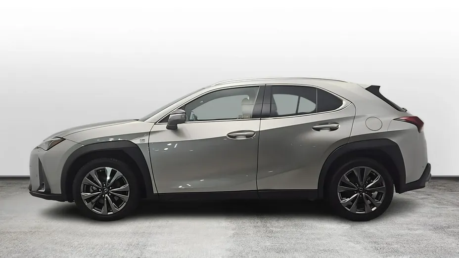 LEXUS UX -