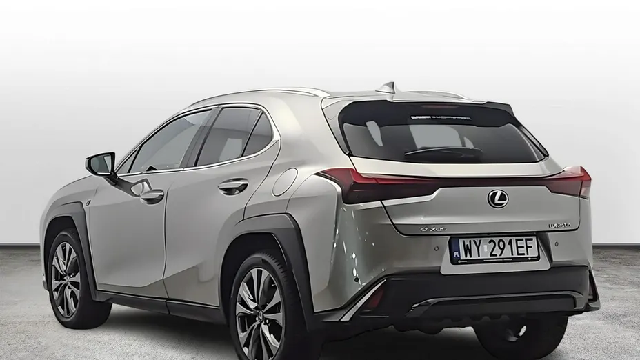 LEXUS UX -
