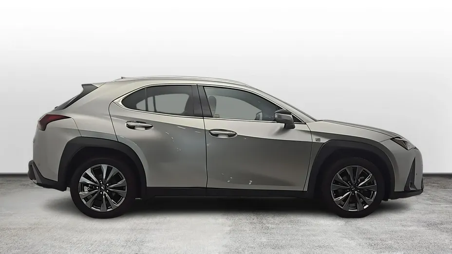 LEXUS UX -