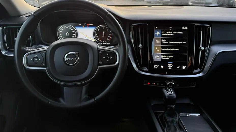 VOLVO V60 -