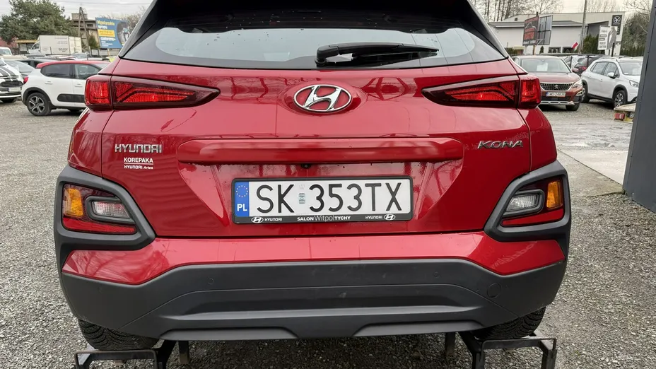 HYUNDAI Kona -