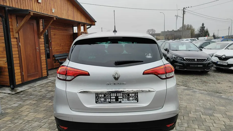 RENAULT Scenic -