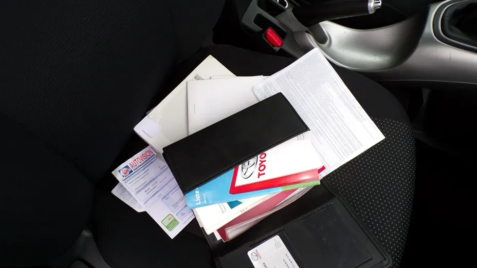 TOYOTA Auris -