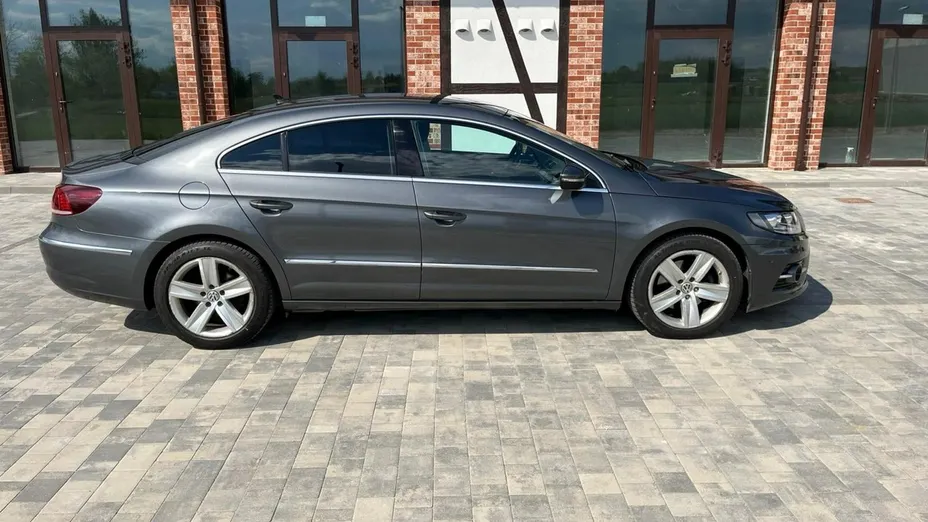 VOLKSWAGEN CC -