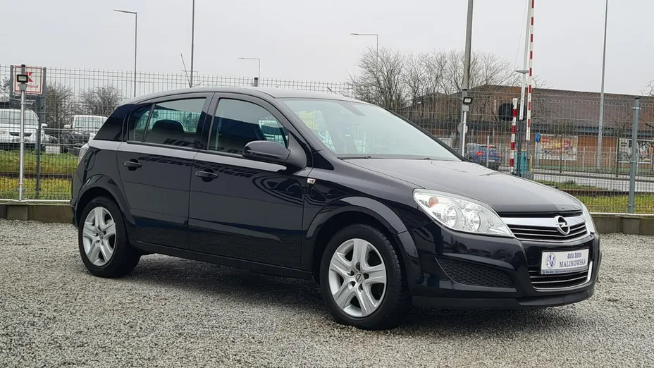 OPEL Astra -