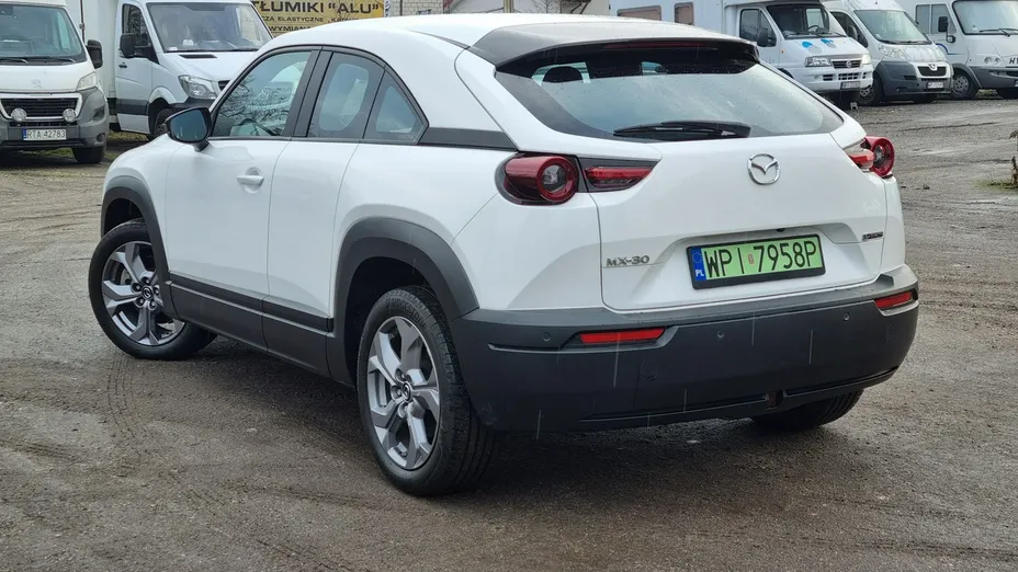 MAZDA MX-30 -