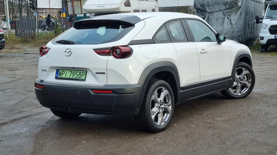MAZDA MX-30 -