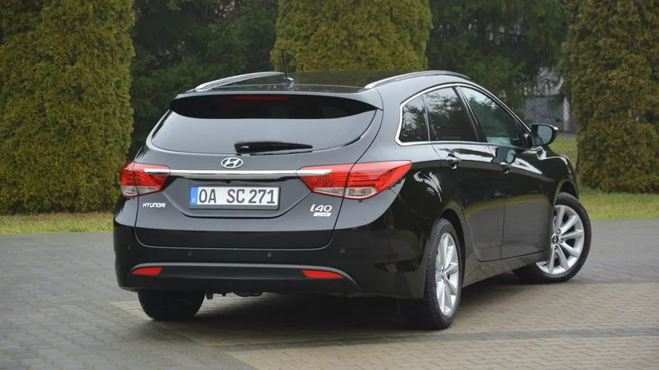 HYUNDAI i40 -
