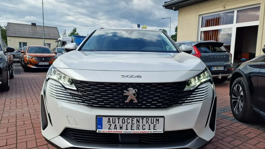 PEUGEOT 3008 -