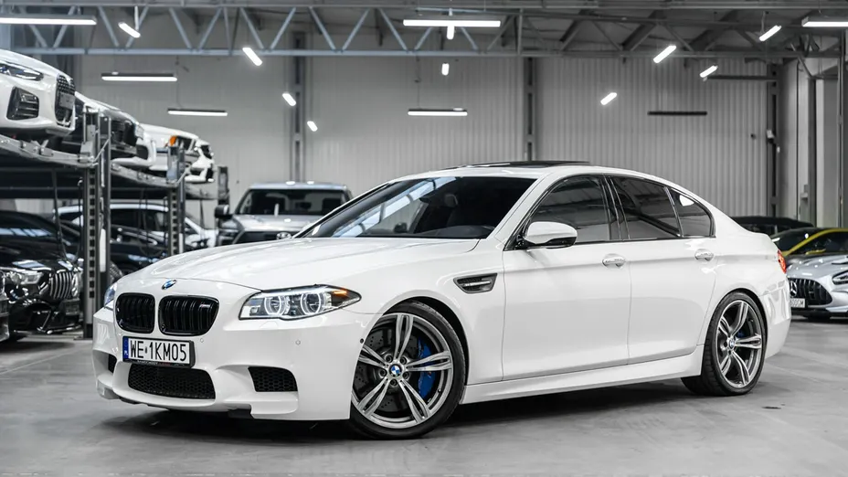 BMW M5 -