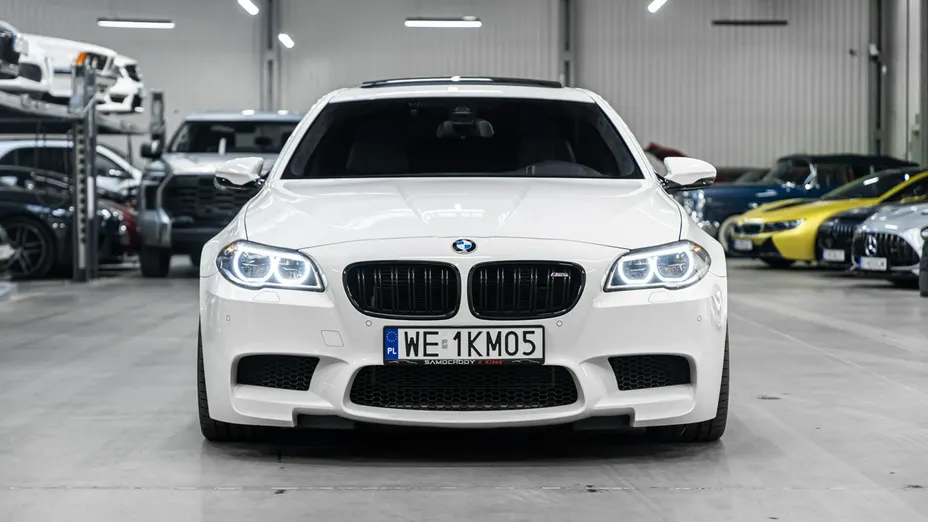 BMW M5 -