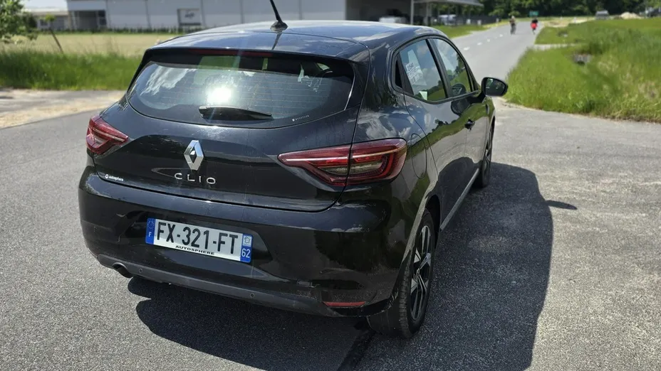 RENAULT Clio -