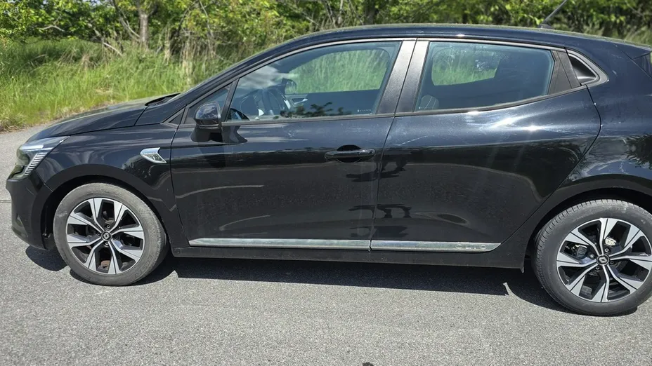 RENAULT Clio -