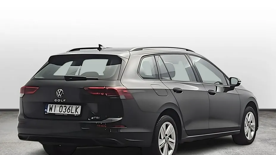 VOLKSWAGEN Golf -