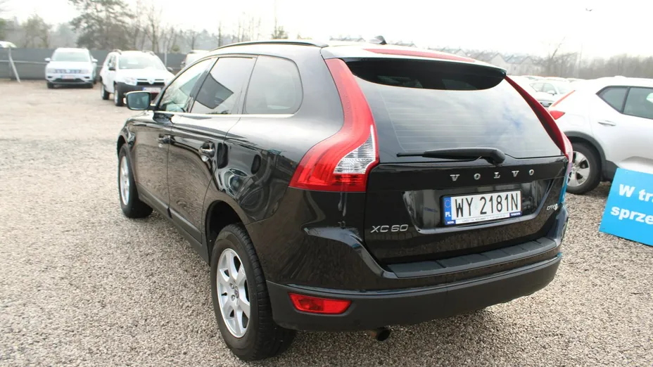 VOLVO XC60 -
