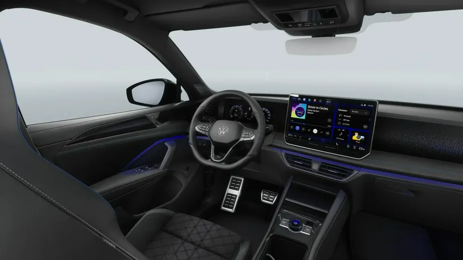 VOLKSWAGEN Tiguan -