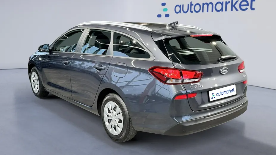 HYUNDAI i30 i30 1.5 DPI Classic +