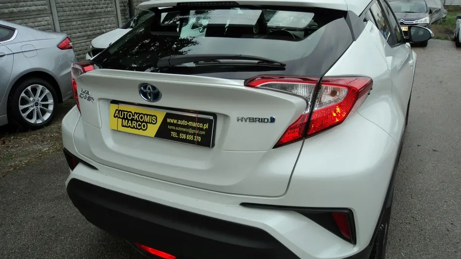 TOYOTA C-HR -