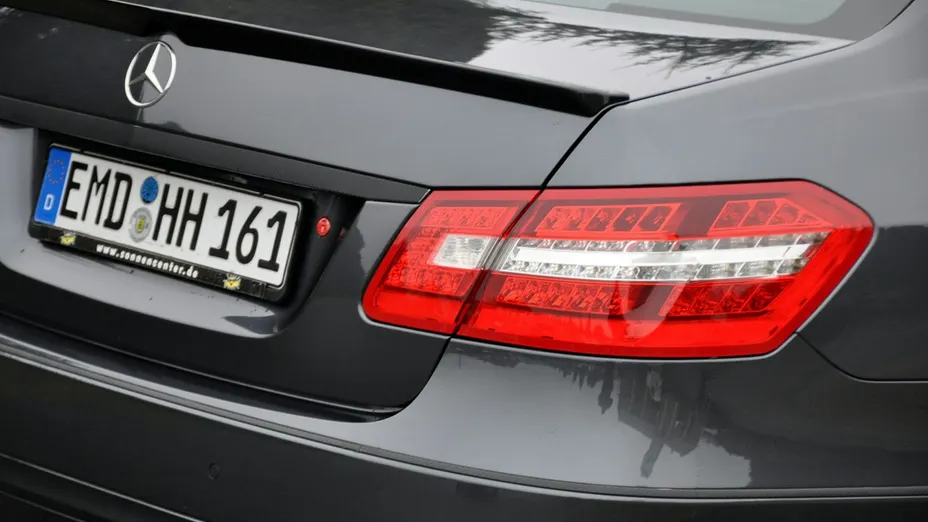 MERCEDES-BENZ E Klasa -