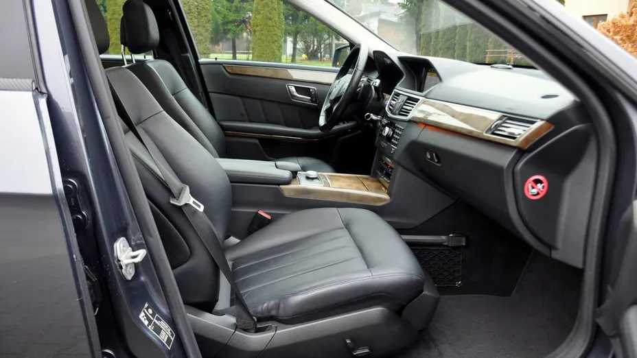 MERCEDES-BENZ E Klasa -