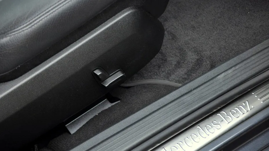 MERCEDES-BENZ E Klasa -