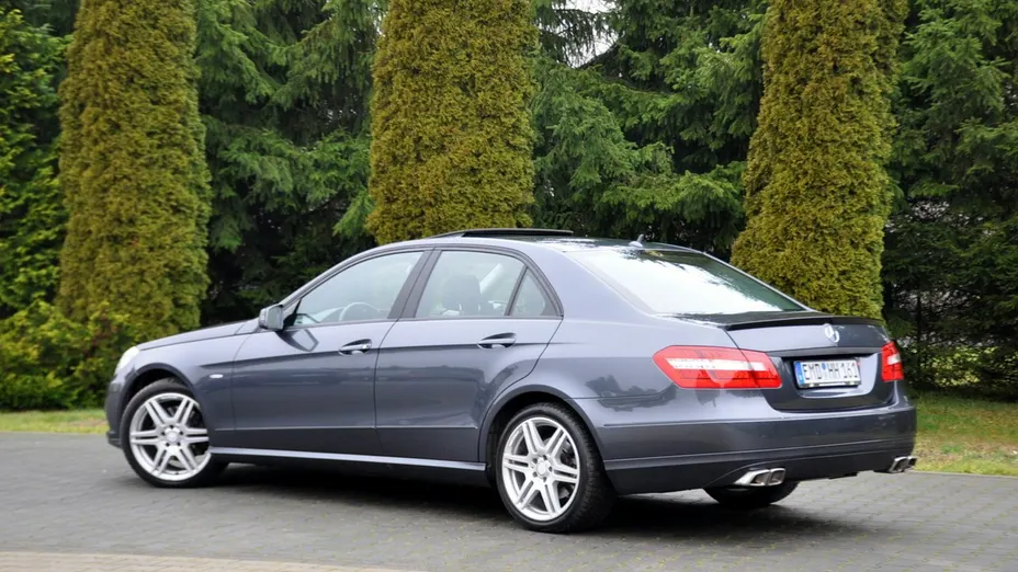 MERCEDES-BENZ E Klasa -