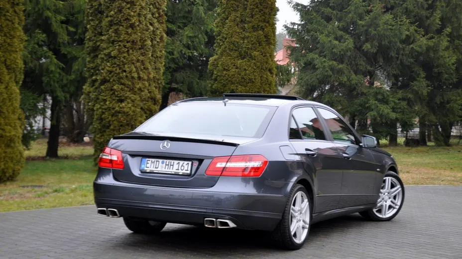 MERCEDES-BENZ E Klasa -
