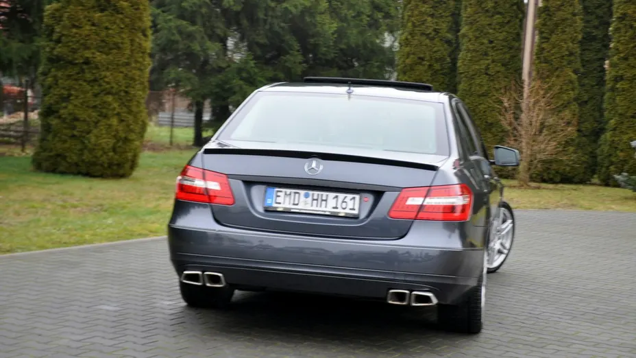 MERCEDES-BENZ E Klasa -