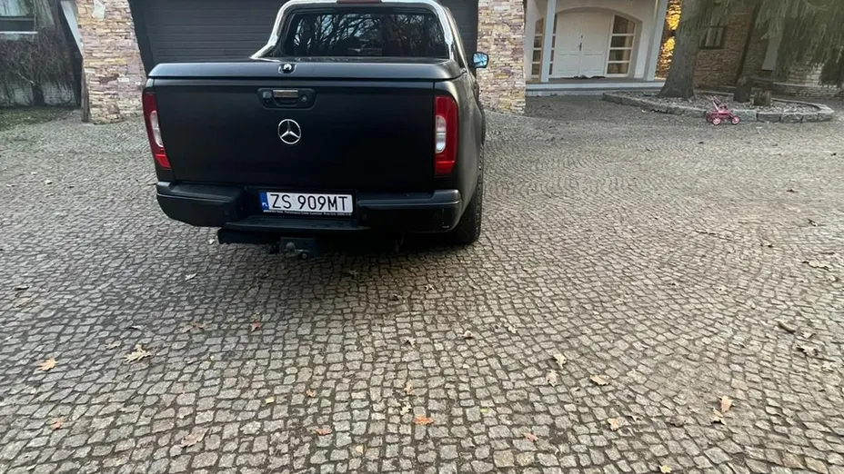 MERCEDES-BENZ Klasa X -