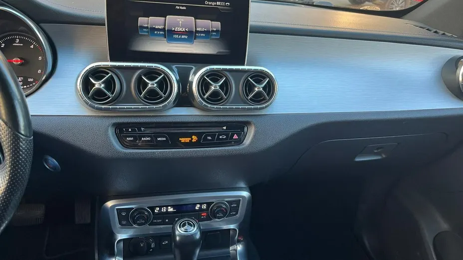 MERCEDES-BENZ Klasa X -