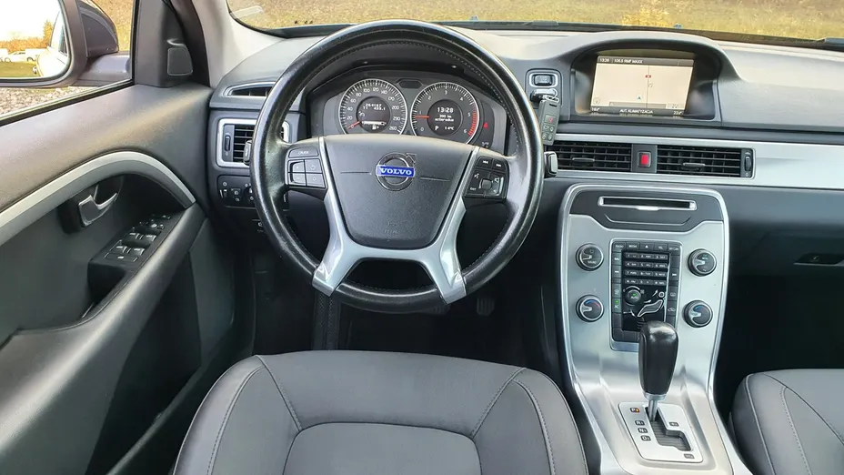 VOLVO S80 -